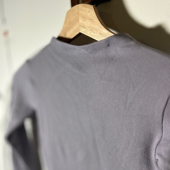 NEW Zara Lavender Long Sleeve Bodysuit w/Keyhole Back, High Neck, Thong, Sz Sm - Picture 2 of 8